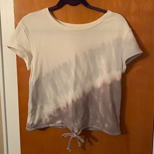 Bottom tie short sleeve shirt